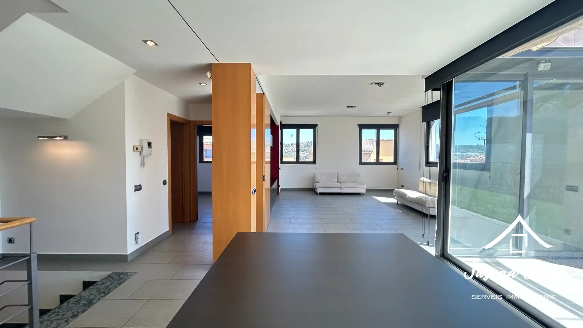 Sala de estar de Casa o chalet en venta en Abrera con Aire acondicionado, Calefacción y Jardín privado