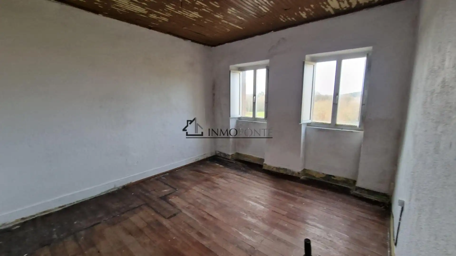 Sala de estar de Casa adosada en venta en Forcarei con Jardín privado