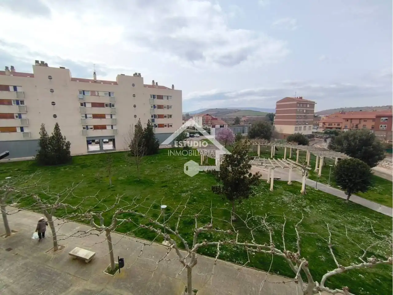 Piso en venta en Fuenmayor con Calefacción, Terraza y Trastero