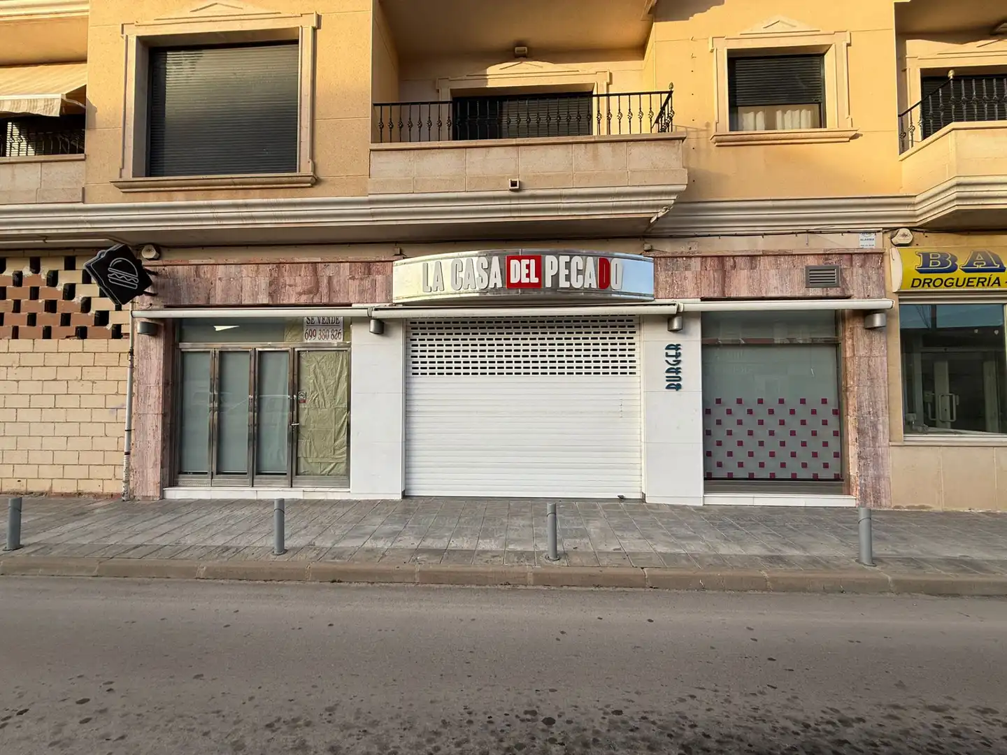 Commercial properties for sale in Socuéllamos  with Air Conditioner, Heating and Furnished