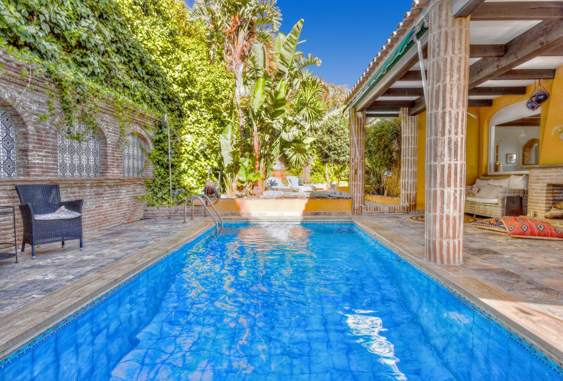 Piscina de Casa o xalet en venda en Benalmádena amb Aire condicionat, Jardí privat i Terrassa