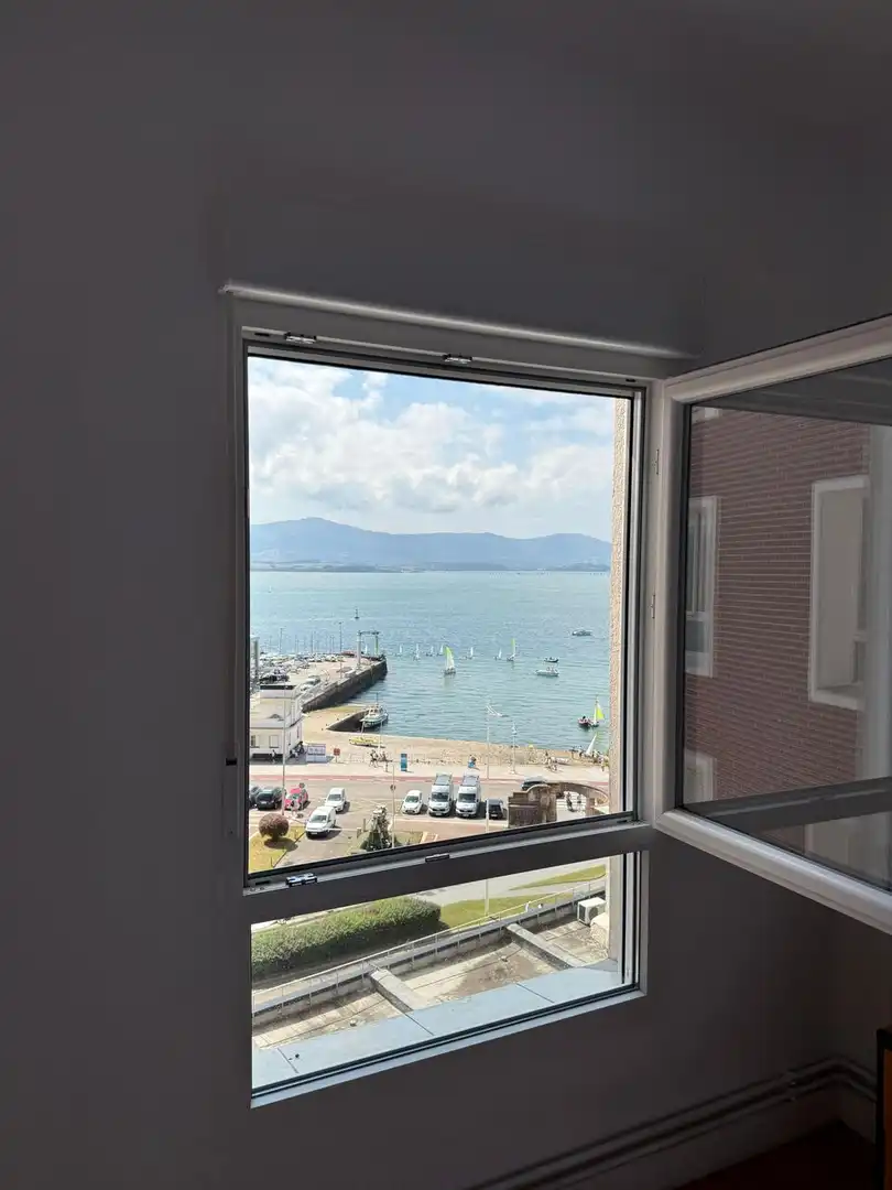 Bedroom of Flat for sale in Santander  with Heating
