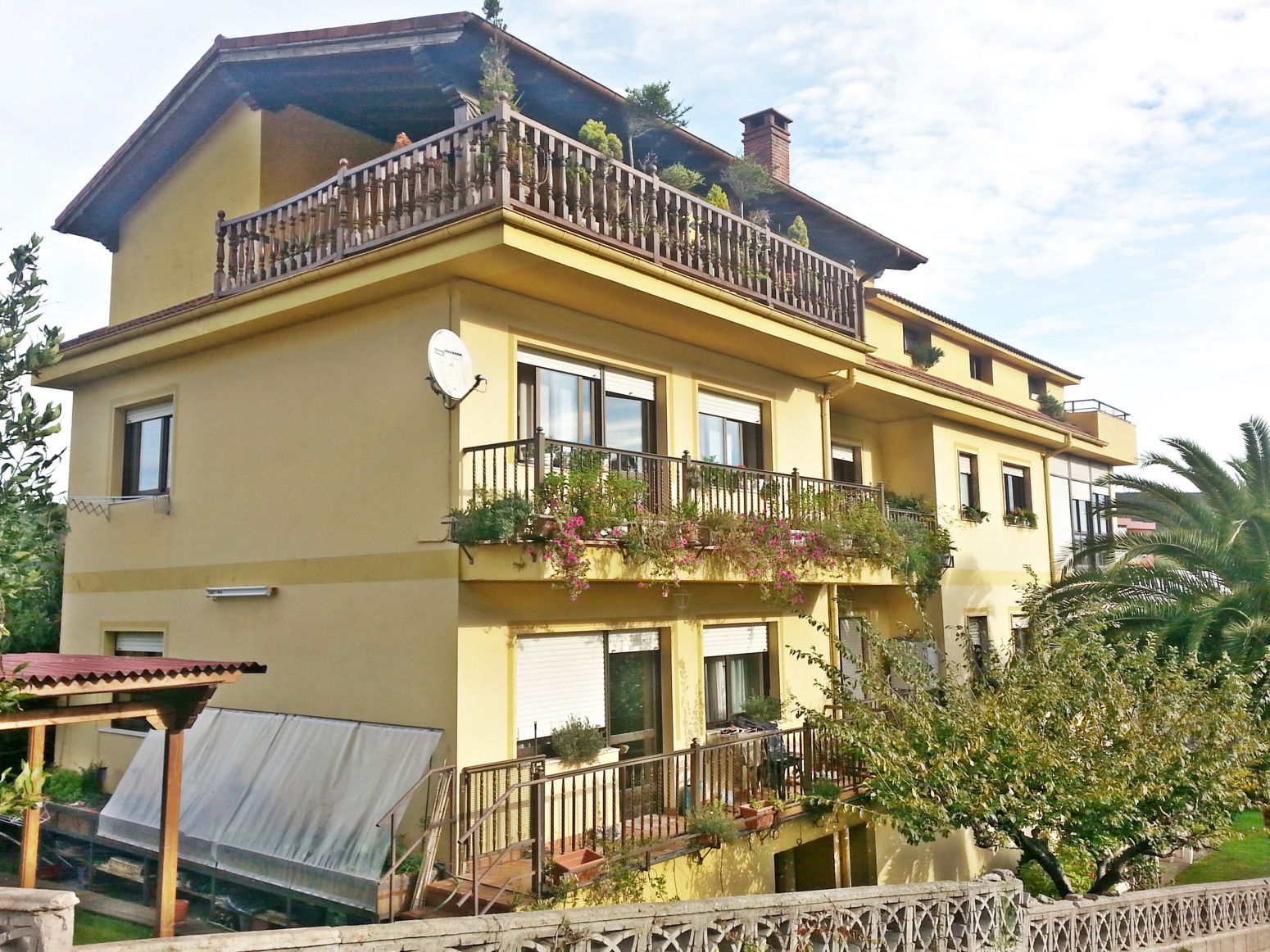 Vista exterior de Casa o xalet en venda en Piélagos amb Calefacció, Parquet i Terrassa