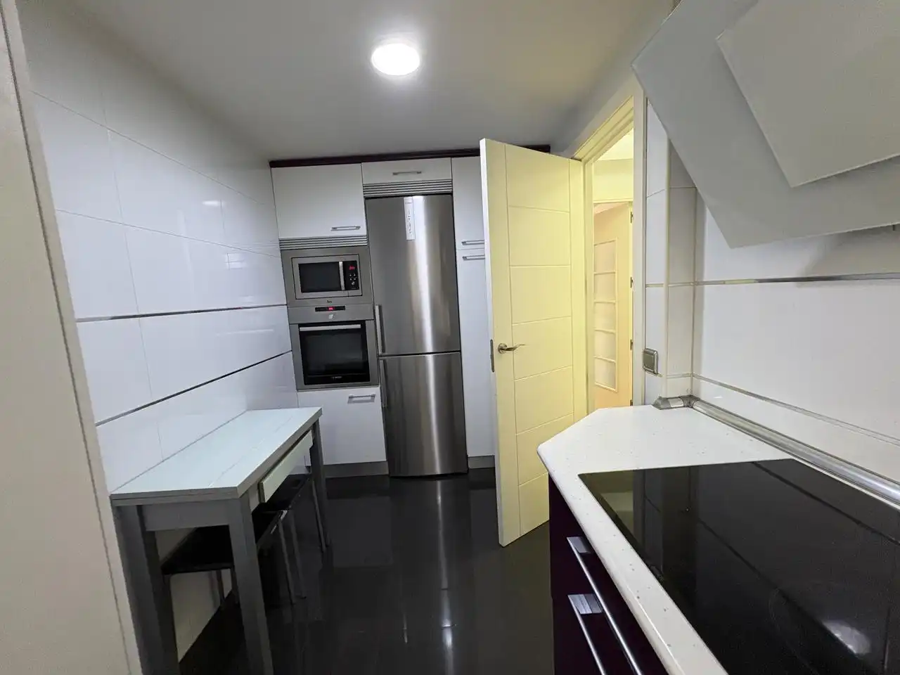 Kitchen of Flat for rent in Madrid  with Air Conditioner, Heating and Furnished