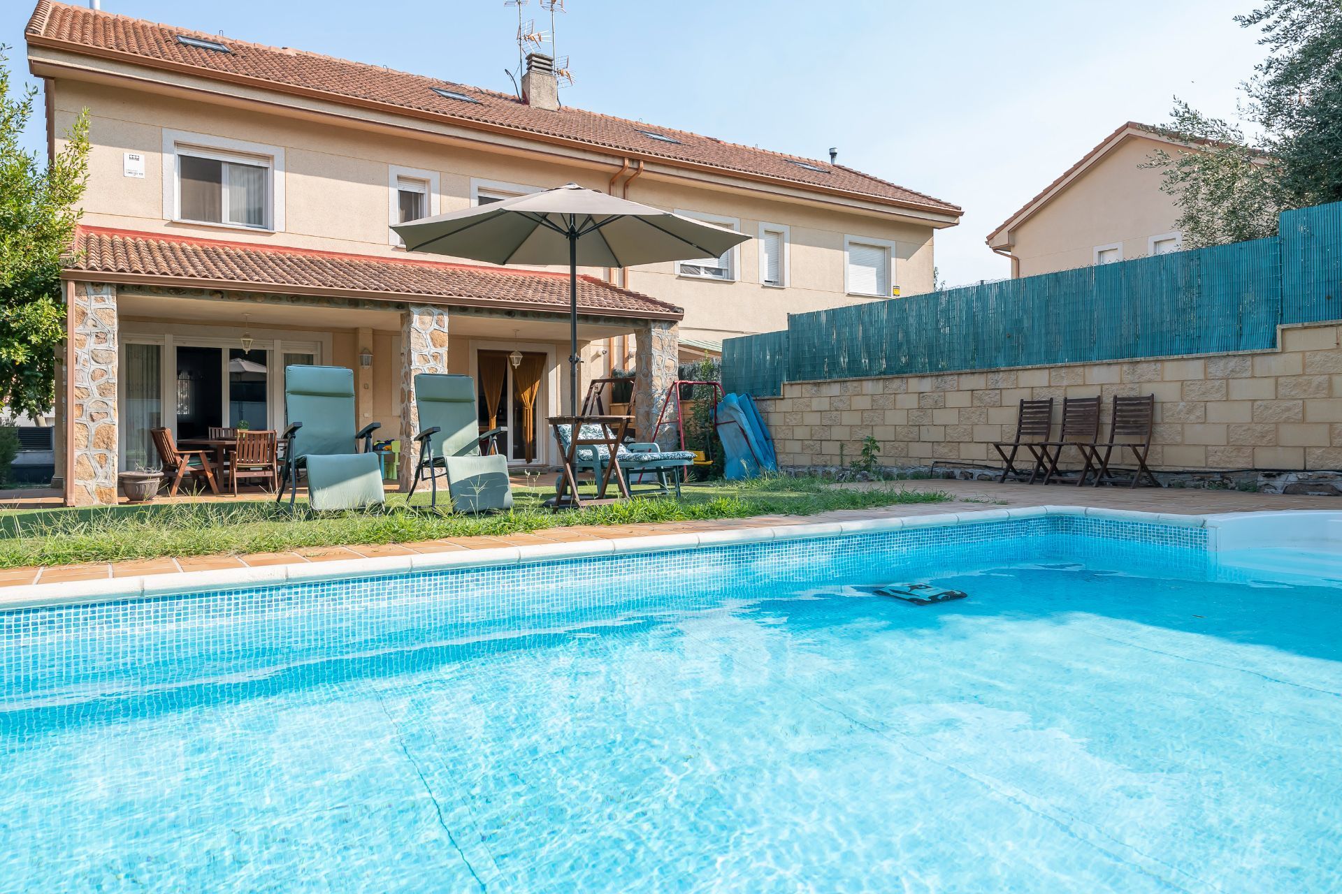Piscina de Casa o xalet en venda en Moralzarzal amb Calefacció, Jardí privat i Terrassa