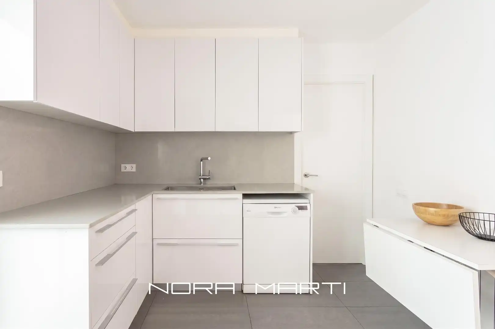 Cocina de Piso en venta en Barcelona con Calefacción, Terraza y Balcón