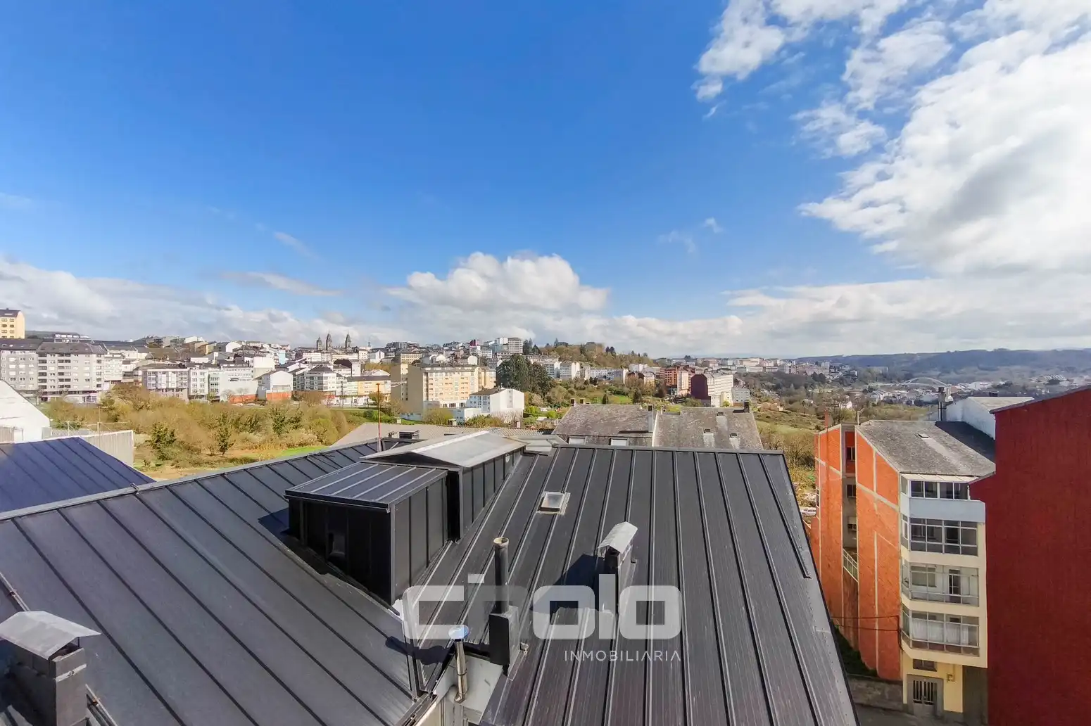 Vista exterior de Piso en venta en Lugo con Calefacción, Trastero y Amueblado