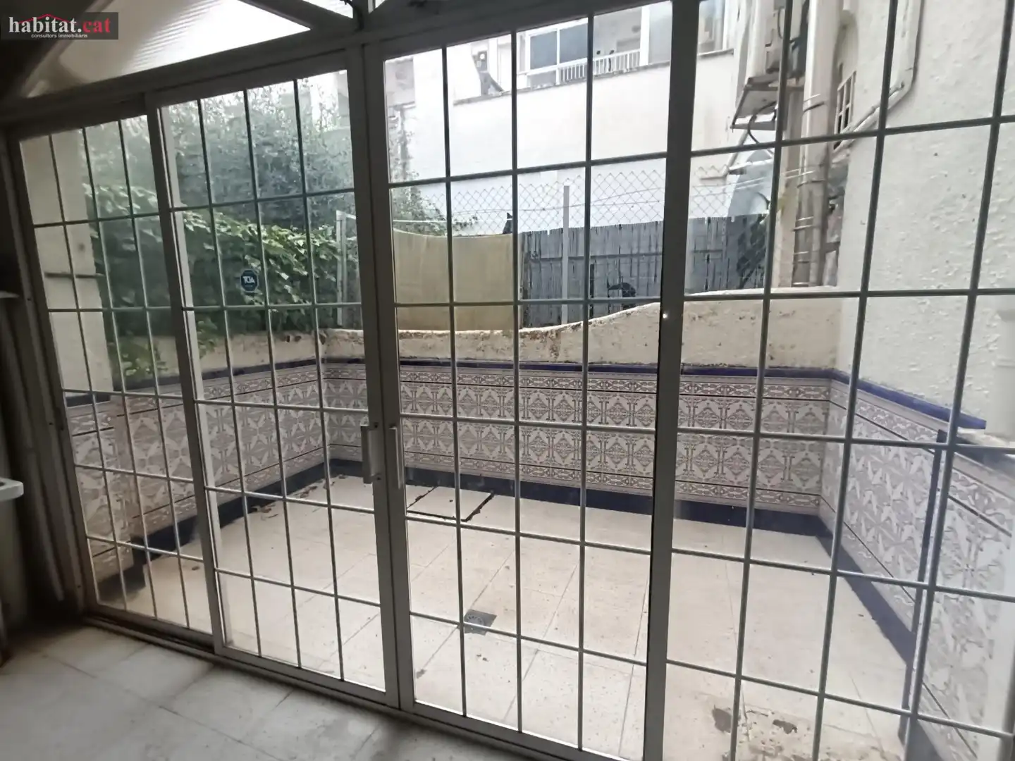 Vista exterior de Casa adosada en venta en Cubelles con Calefacción y Balcón