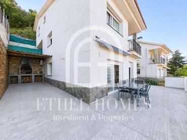 Haus mit Balkon zum Verkauf in VALL DE BOI