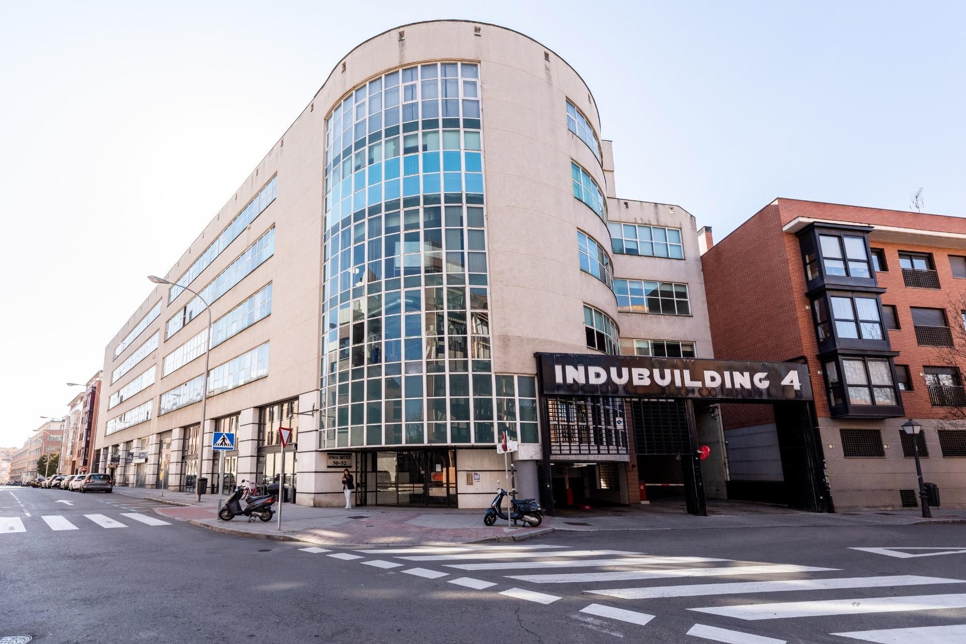 Vista exterior de Nau industrial en venda en  Madrid Capital
