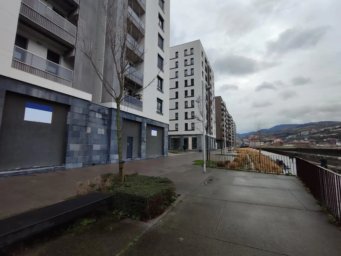 Business premises to rent in Calle Zarandoa, imagen 3