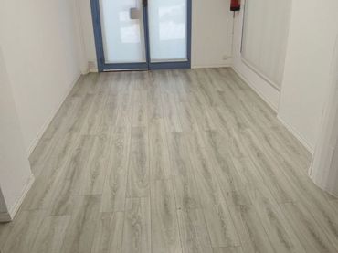 Local comercial en venta en Passeig de la República 18