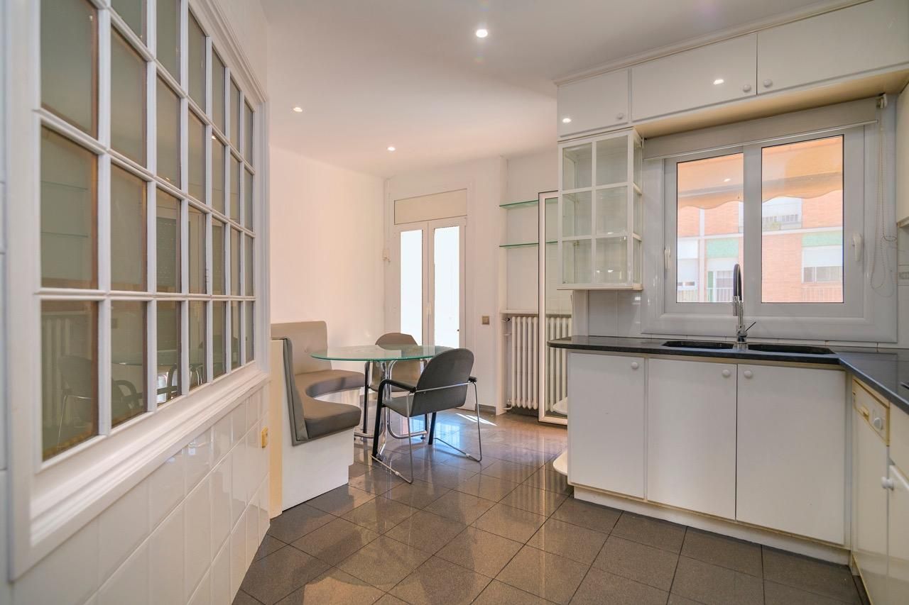 Kitchen of Single-family semi-detached for sale in Sant Joan de Vilatorrada  with Terrace, Storage room and Alarm