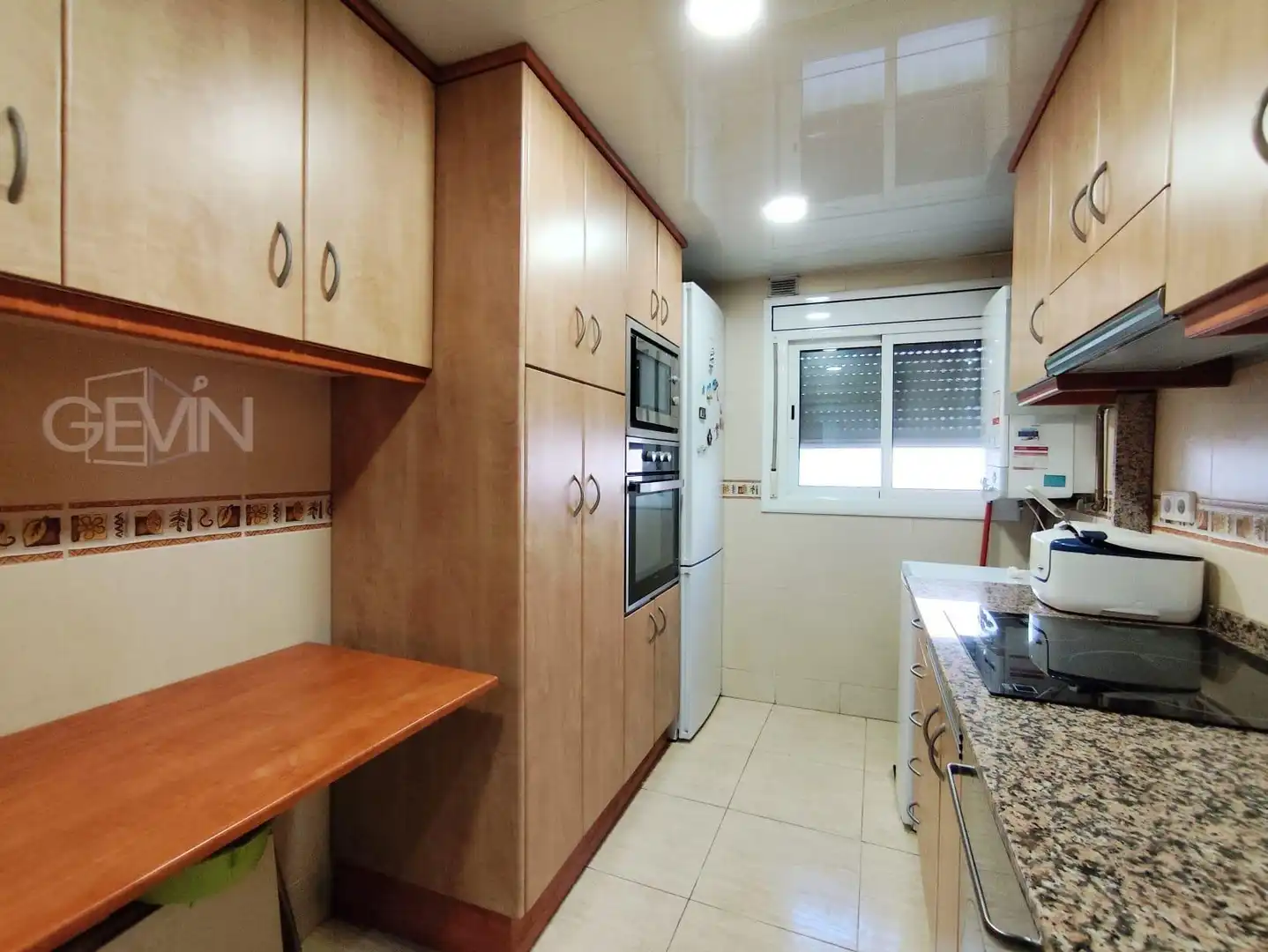 Cocina de Piso en venta en Santa Perpètua de Mogoda con Aire acondicionado, Calefacción y Trastero