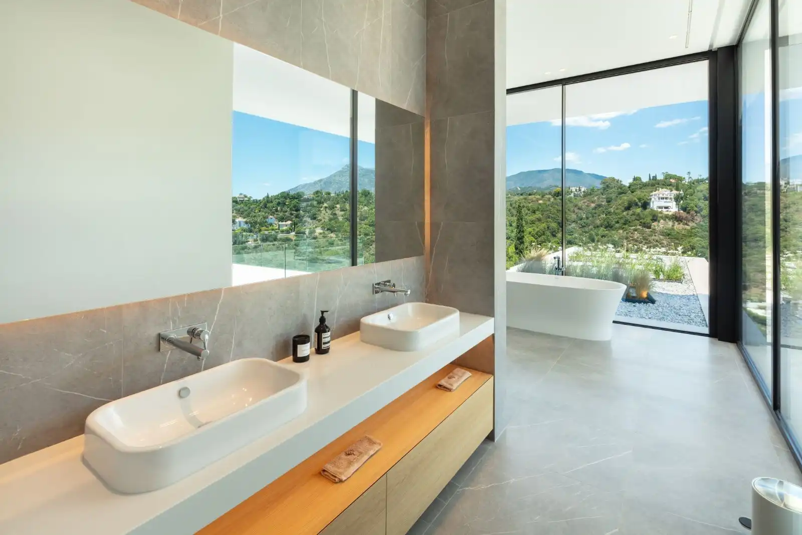 House with pool for sale in Marbella Centro, imagen 4