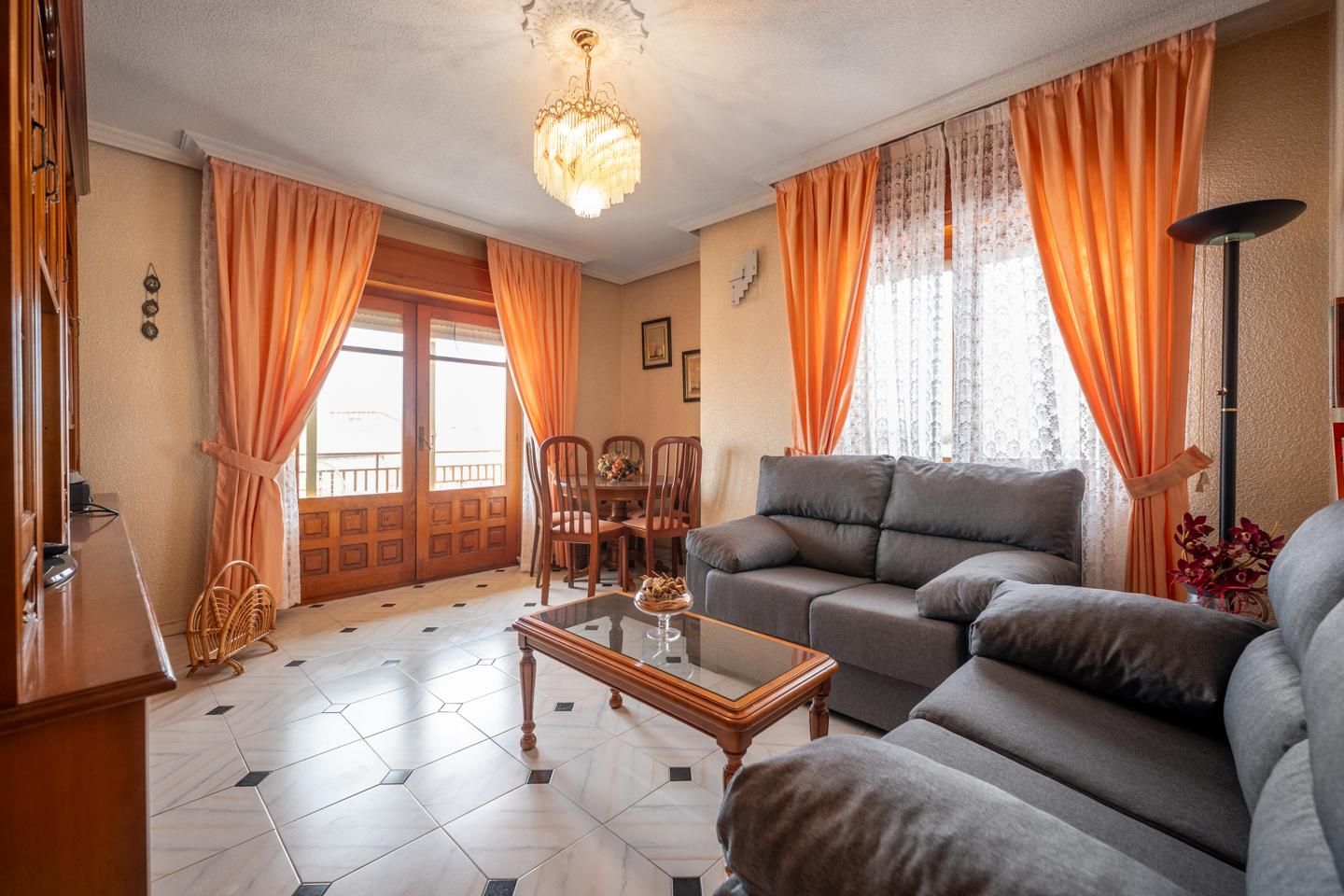 Living room of Flat for sale in El Oso  with Heating, Terrace and Furnished