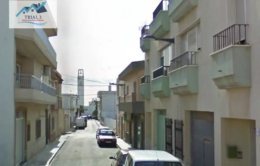 Vista exterior de Local en venta en Níjar