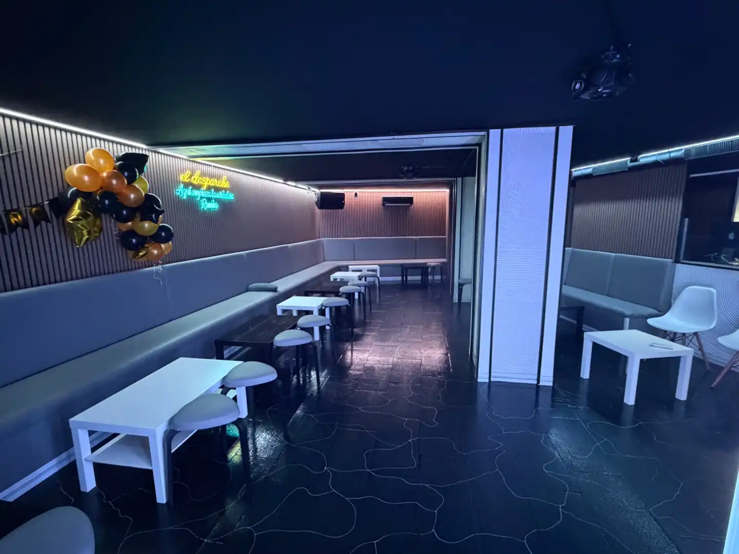 Local comercial en traspaso en General almirante 12, imagen 2