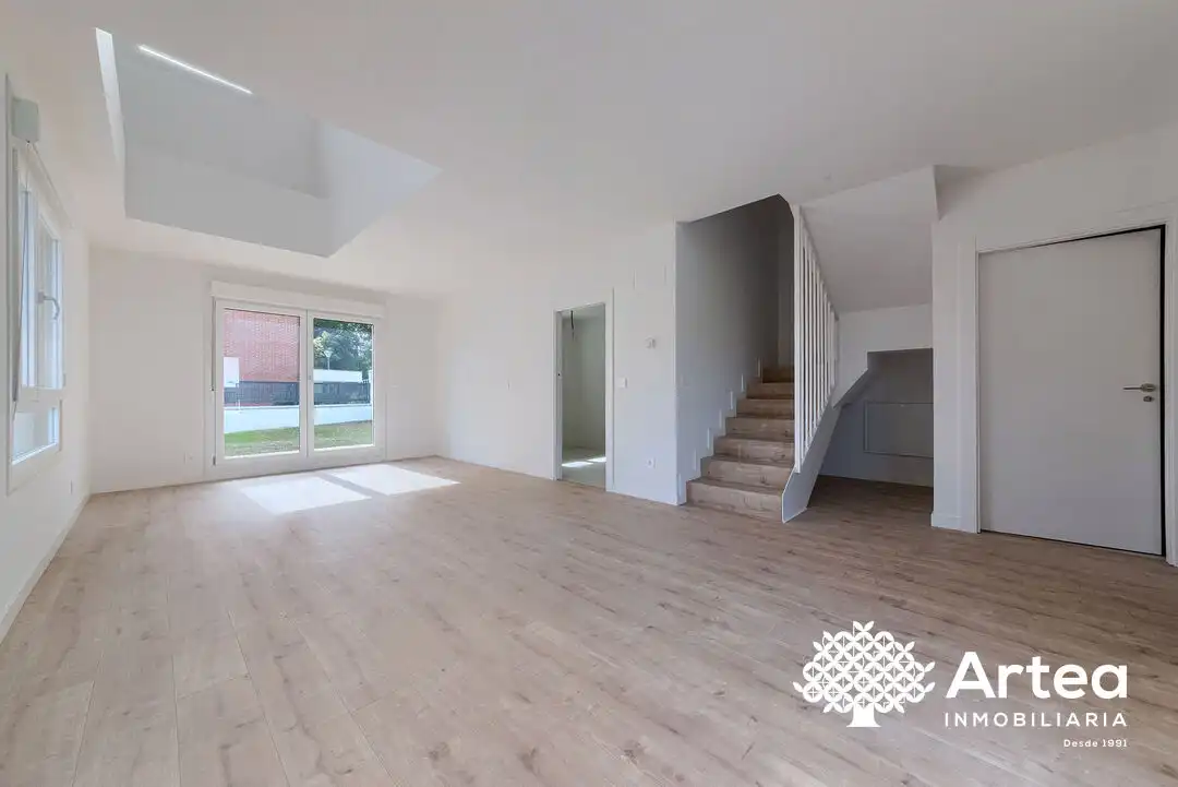 Detached house with terrace for sale in Julian Garaizar Kalea, imagen 11