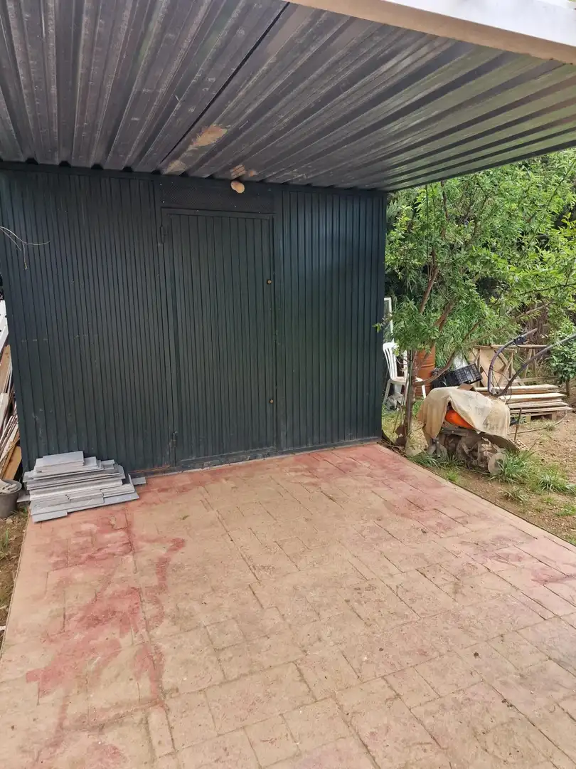 Aparcament de Casa o xalet en venda en Córdoba amb Aire condicionat, Calefacció i Jardí privat