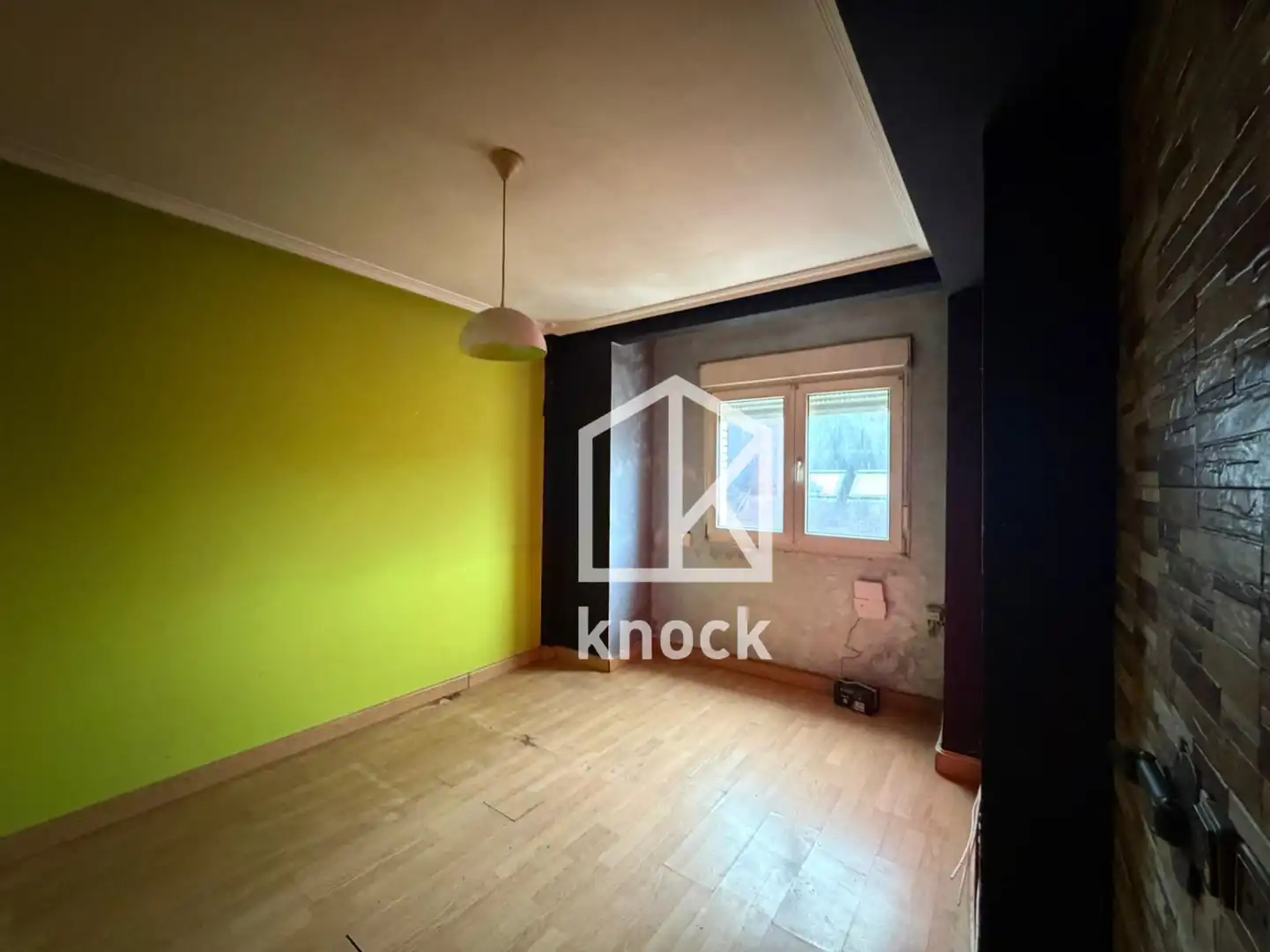 Habitación de Piso en venta en Gijón  con Calefacción