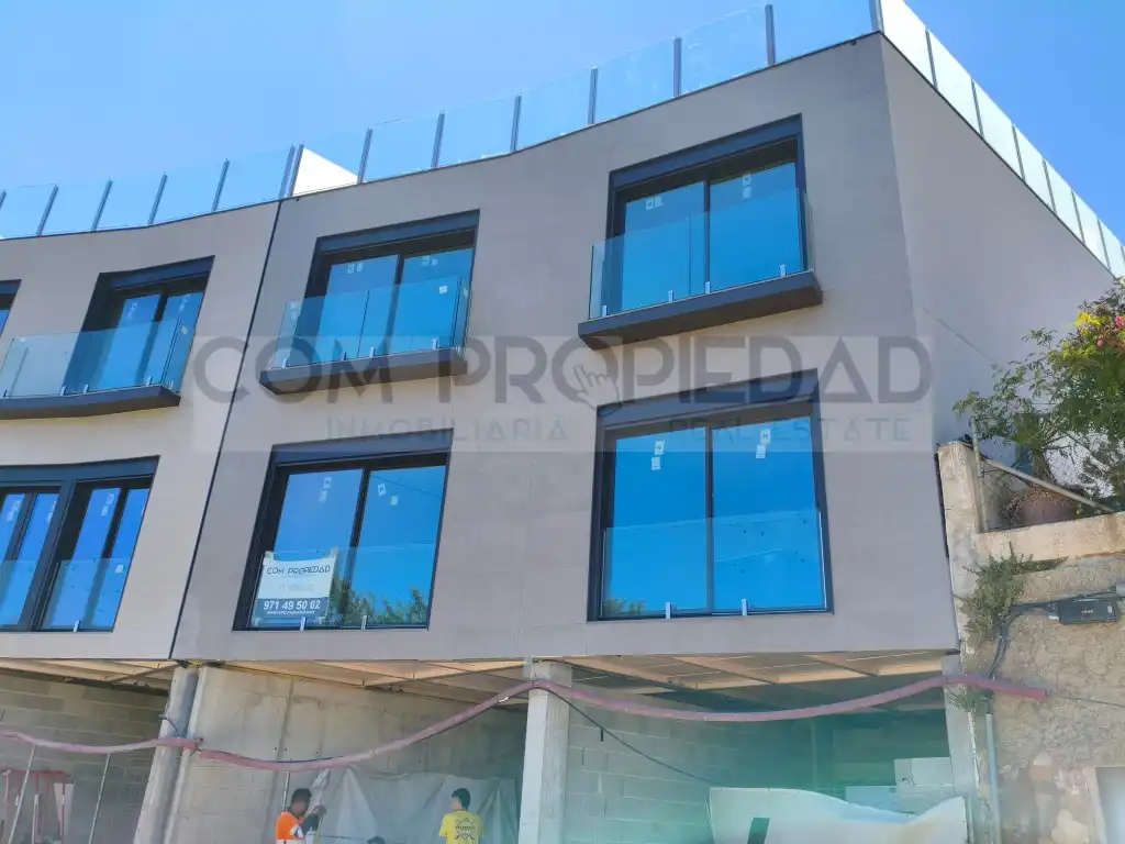 Vista exterior de Casa o xalet en venda en  Palma de Mallorca amb Aire condicionat, Jardí privat i Terrassa