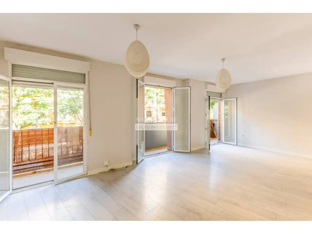 Exterior view of Flat for sale in Valencia  with Heating, Parquet flooring and Balcony