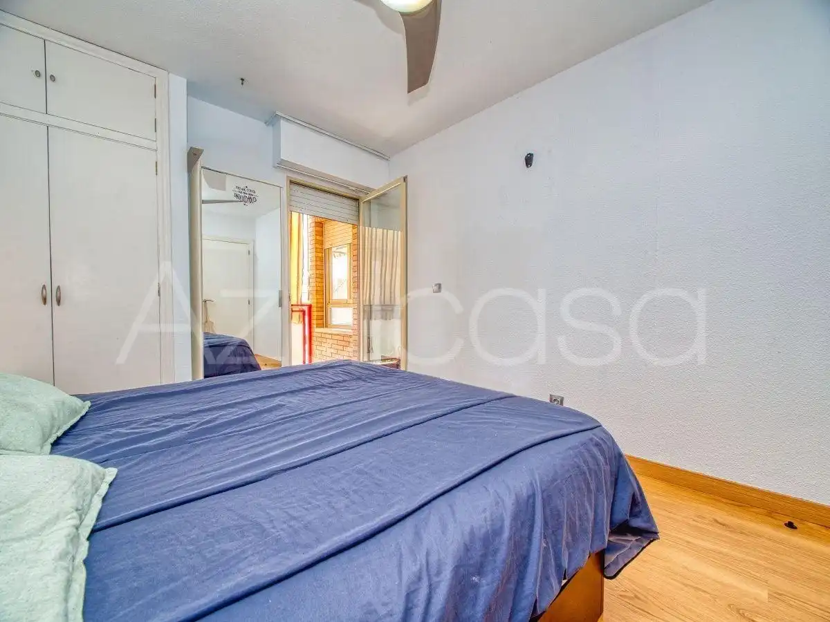 Schlafzimmer von Wohnung zum Verkauf in Sant Joan d'Alacant mit Klimaanlage, Terrasse und Gemeinschaftspool