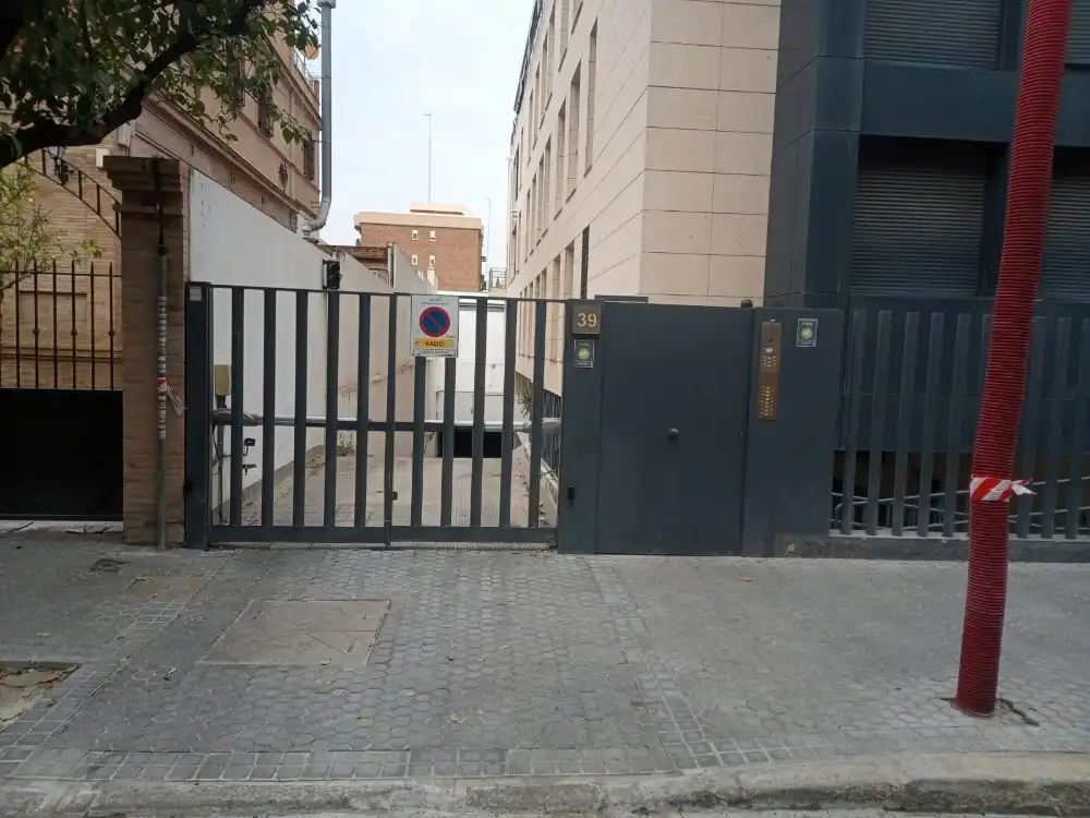 Parking de Garaje en venta en Sevilla