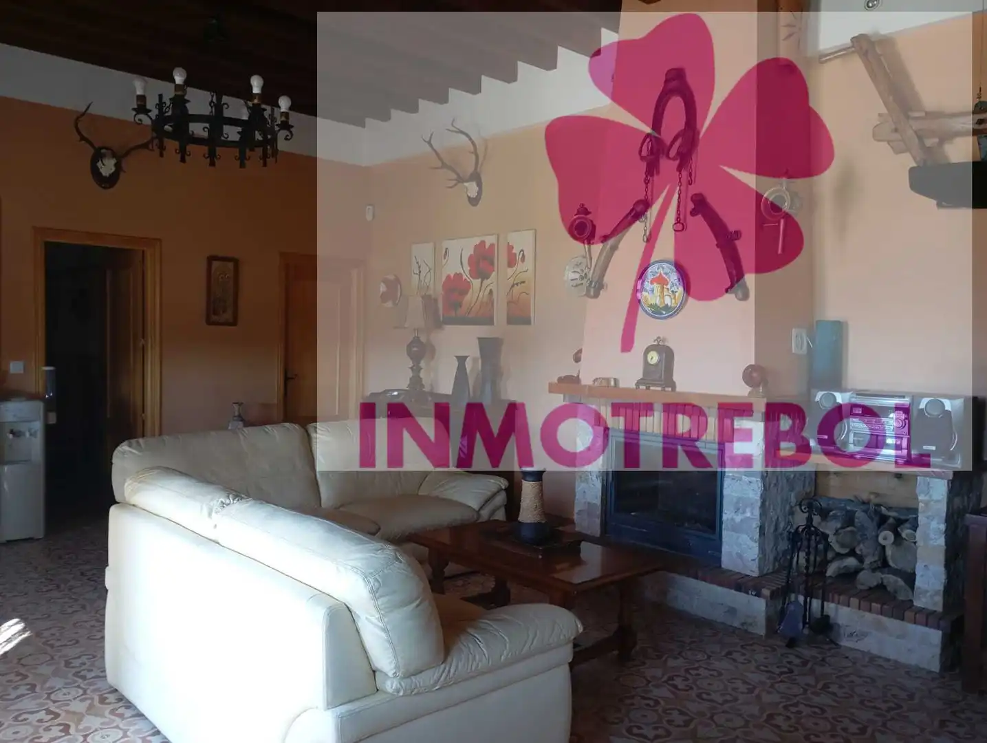 Living room of Houses for sale in Carrión de los Céspedes  with Air Conditioner, Heating and Private garden