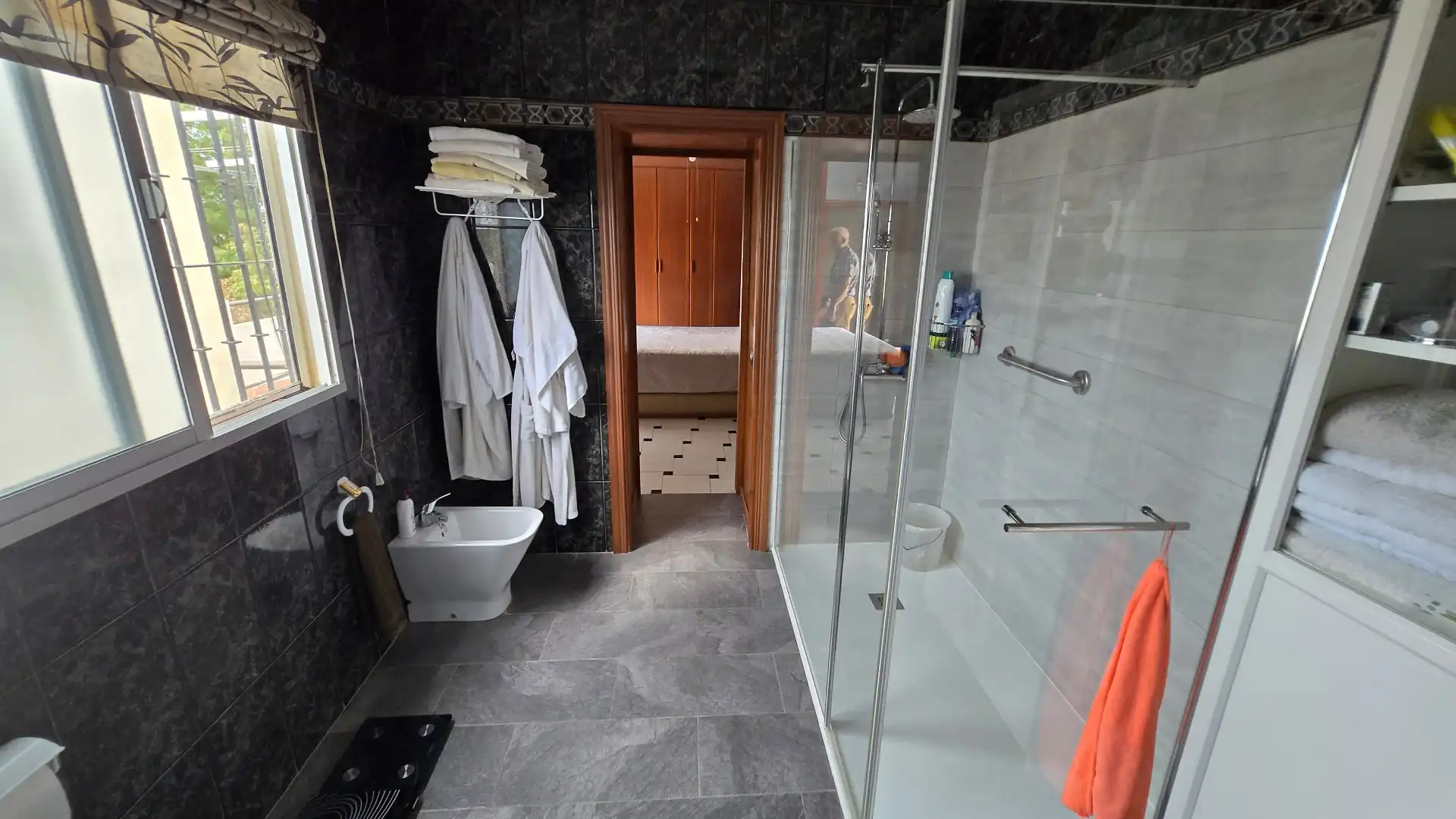 Bathroom of Houses for sale in Málaga  with Air Conditioner, Private garden and Terrace
