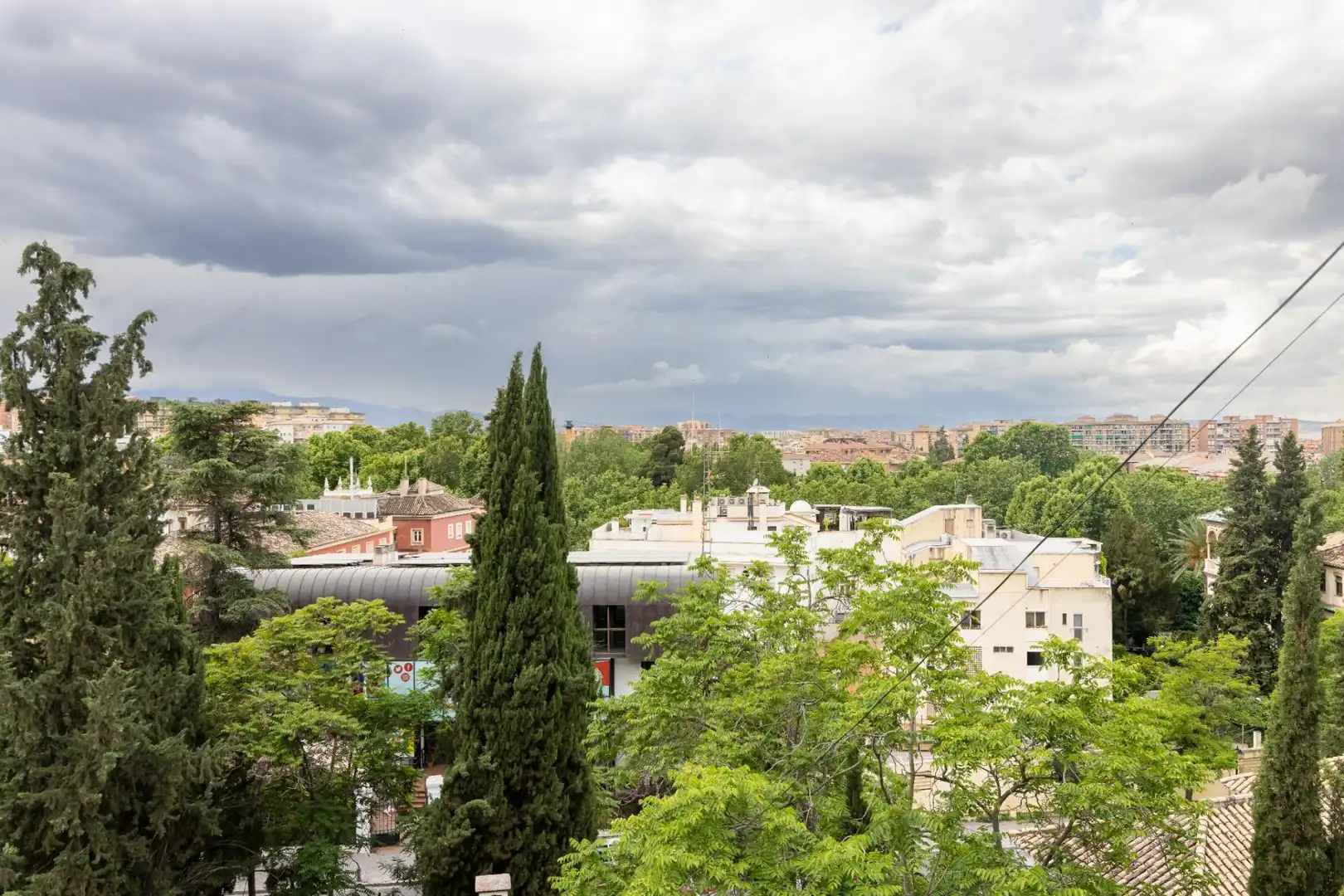 Vista exterior de Piso de alquiler en Granada con Aire acondicionado, Calefacción y Terraza