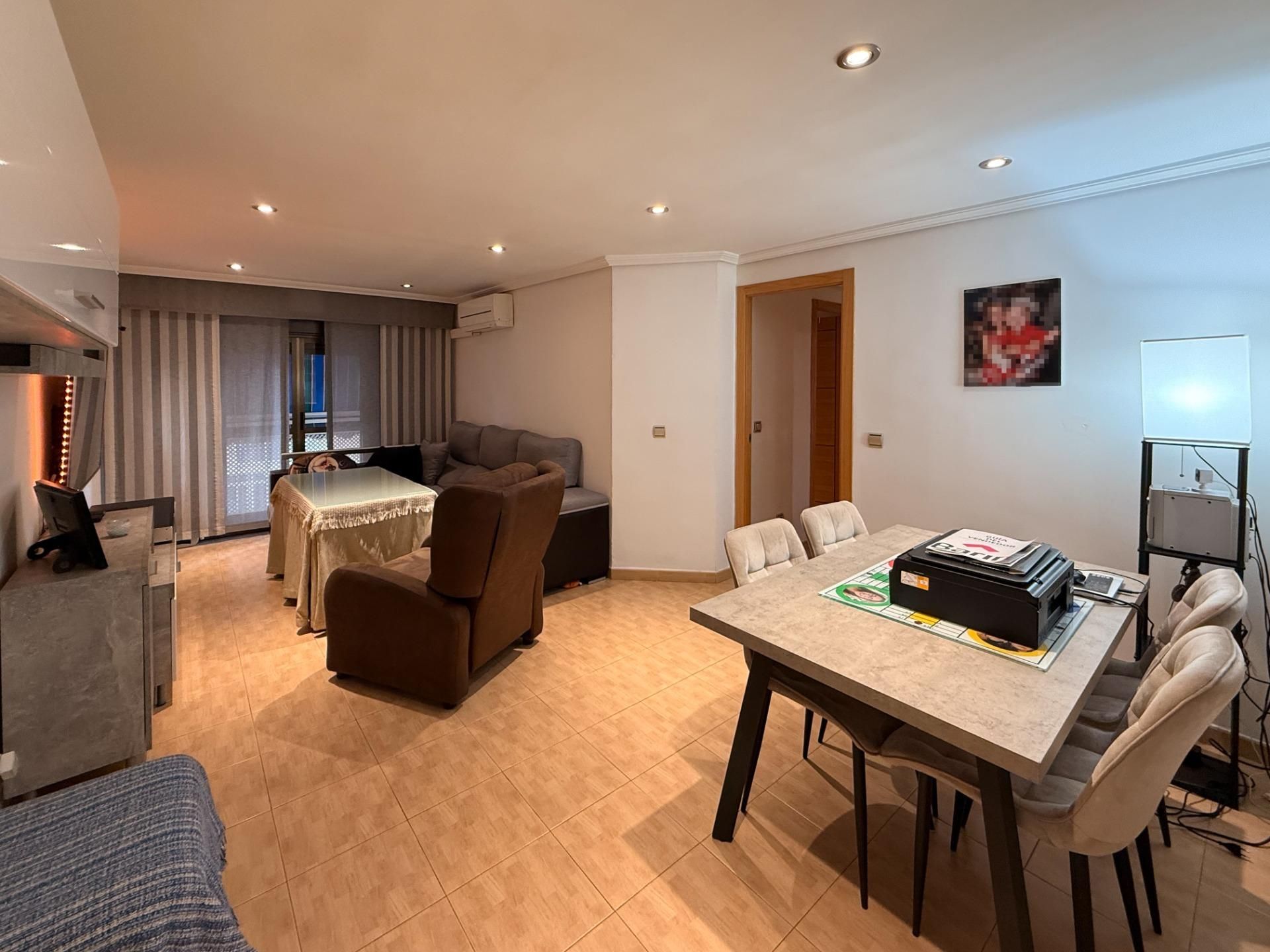 Sala d'estar de Pis en venda en  Córdoba Capital amb Aire condicionat i Terrassa