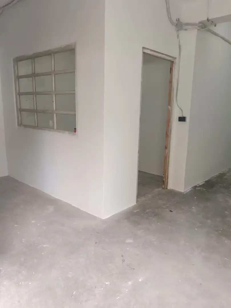 Business premises for sale in Plaza Xúquer, imagen 5