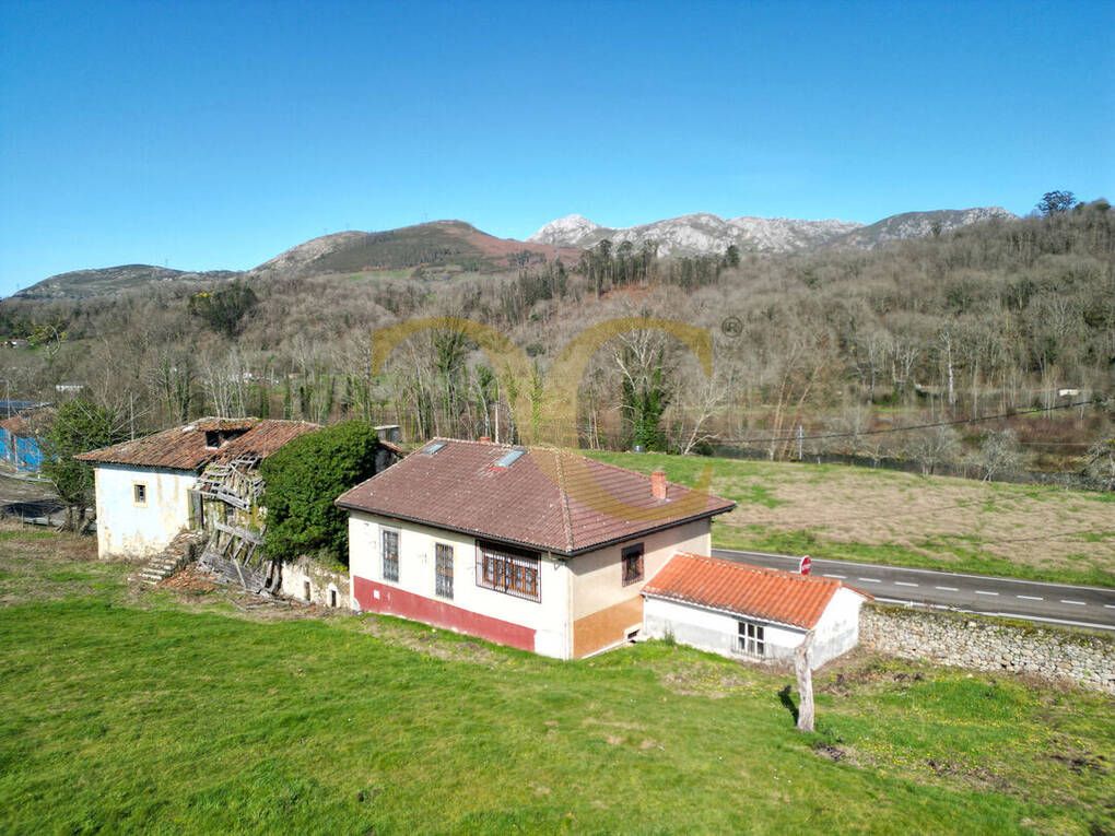 Vista exterior de Casa o chalet en venta en Piloña con Calefacción y Trastero