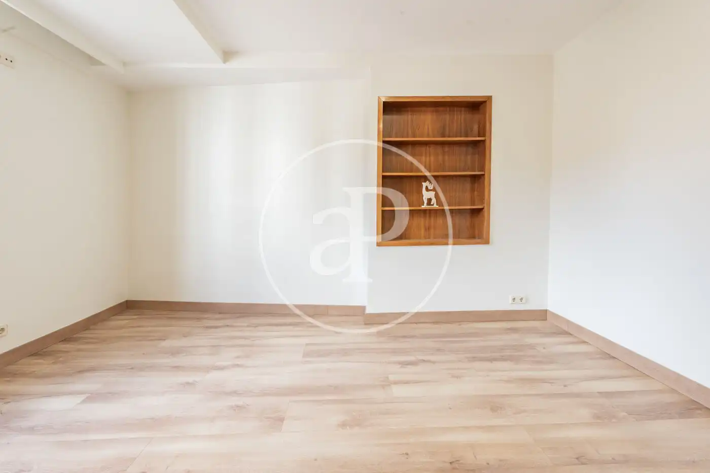 Wohnzimmer von Wohnung zum Verkauf in Madrid mit Klimaanlage, Heizung und Terrasse