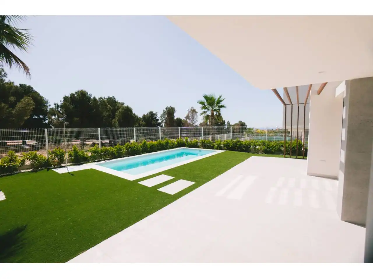 Villa avec piscine à vendre à Golf Bahía, imagen 3