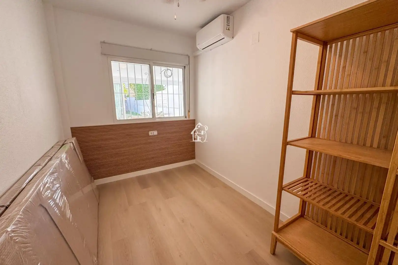 Detached homes for rent in Los Balcones - Los Altos