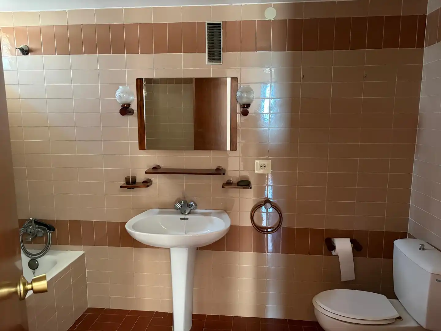 Badezimmer von Wohnung zum Verkauf in Villena mit Terrasse und Balkon
