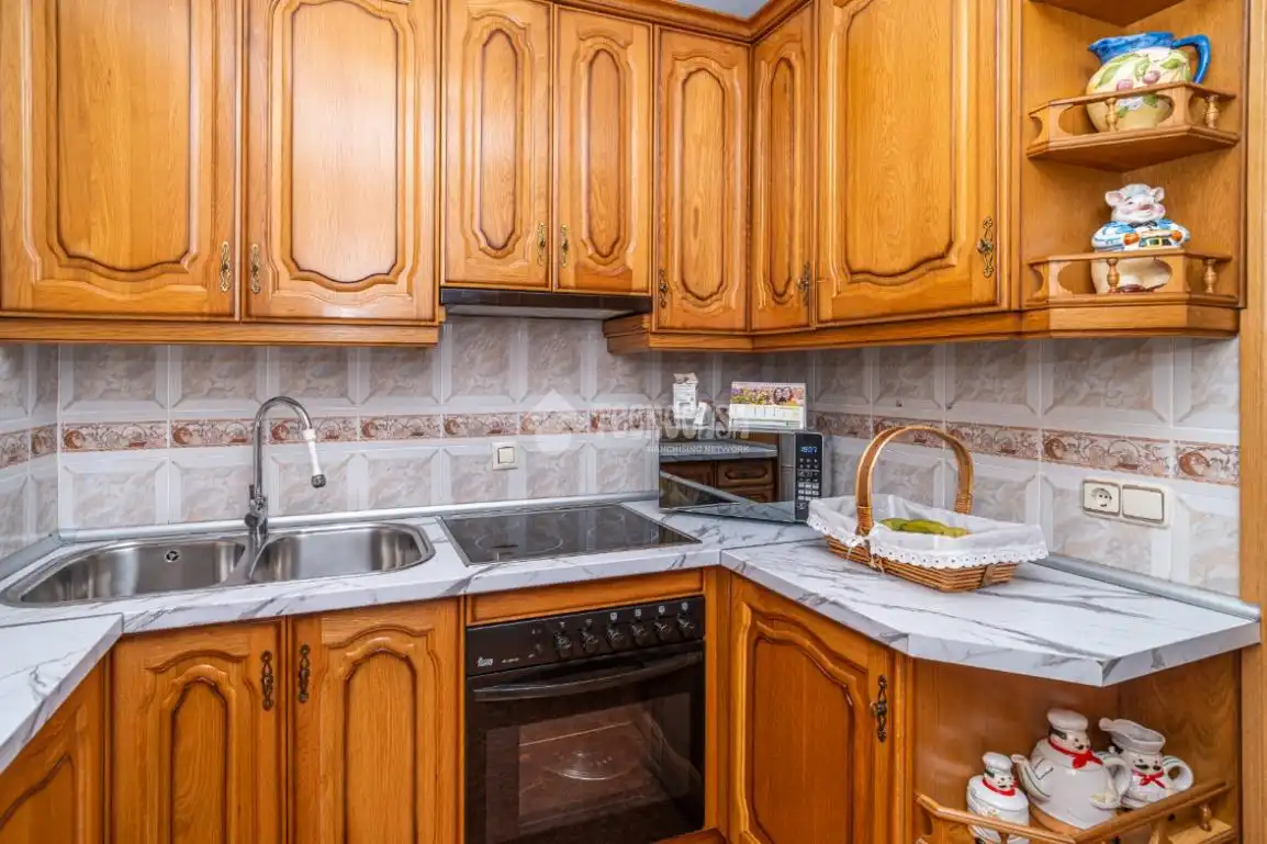 Cocina de Piso en venta en Linares con Aire acondicionado, Terraza y Balcón