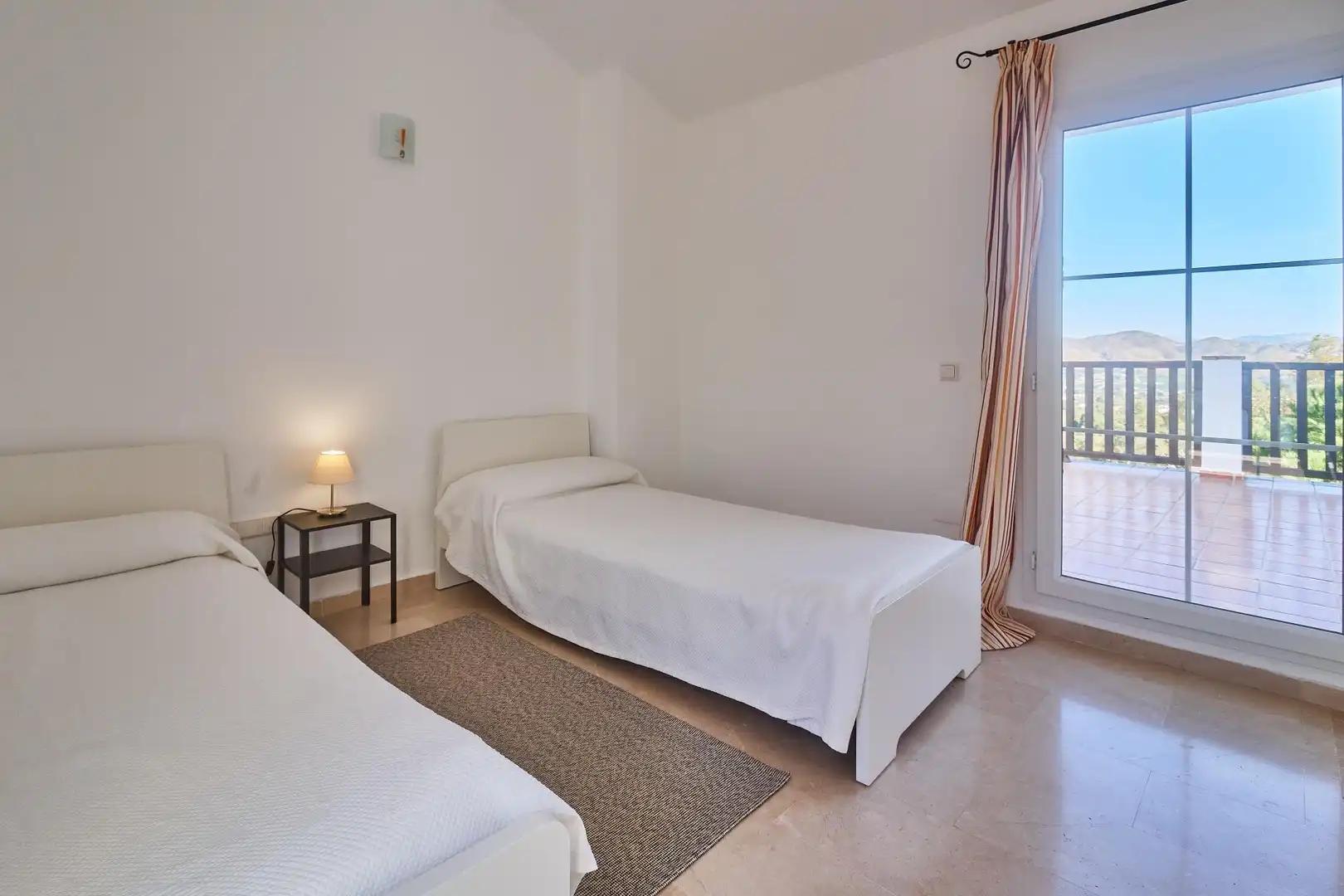 Casa adosada en venta en Buenavista - Lauro Golf