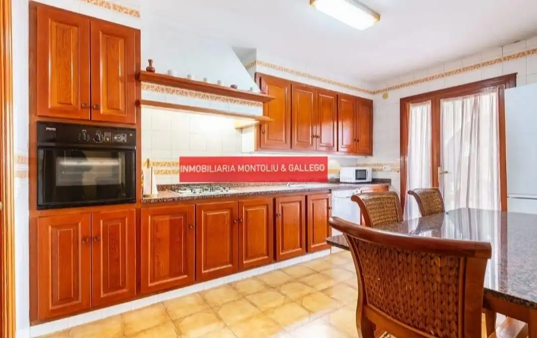 Cocina de Casa o chalet en venta en Castellón de la Plana / Castelló de la Plana con Jardín privado, Terraza y Piscina