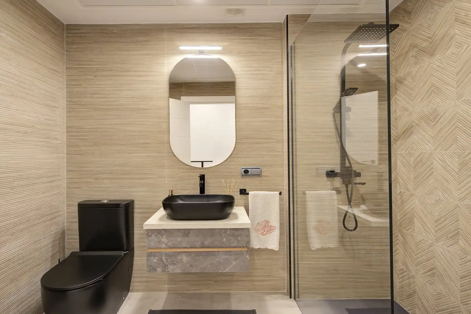 Baño de Casa o chalet en venta en Granada con Aire acondicionado, Calefacción y Terraza