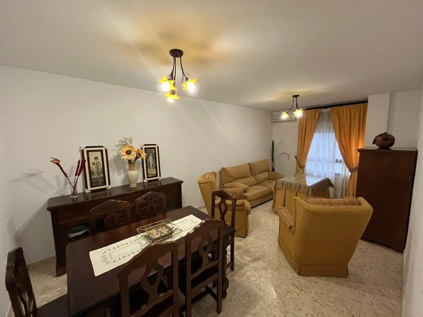 Sala de estar de Piso en venta en Villamartín con Aire acondicionado