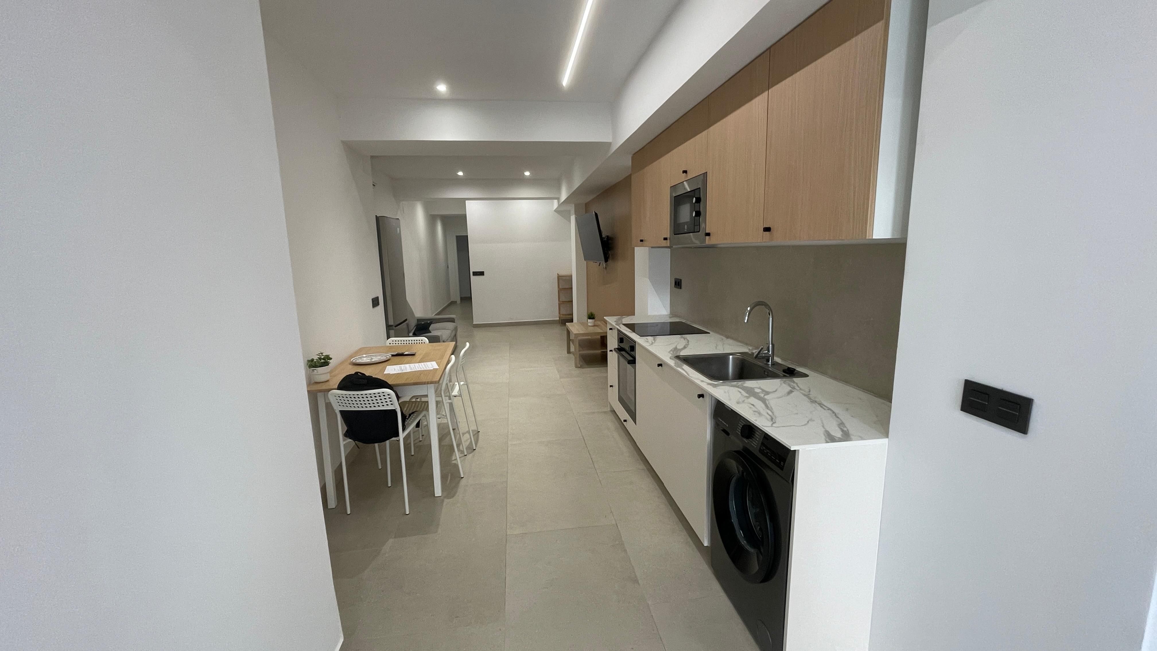 Cuina de Apartament de lloguer en  Valencia Capital amb Aire condicionat i Calefacció