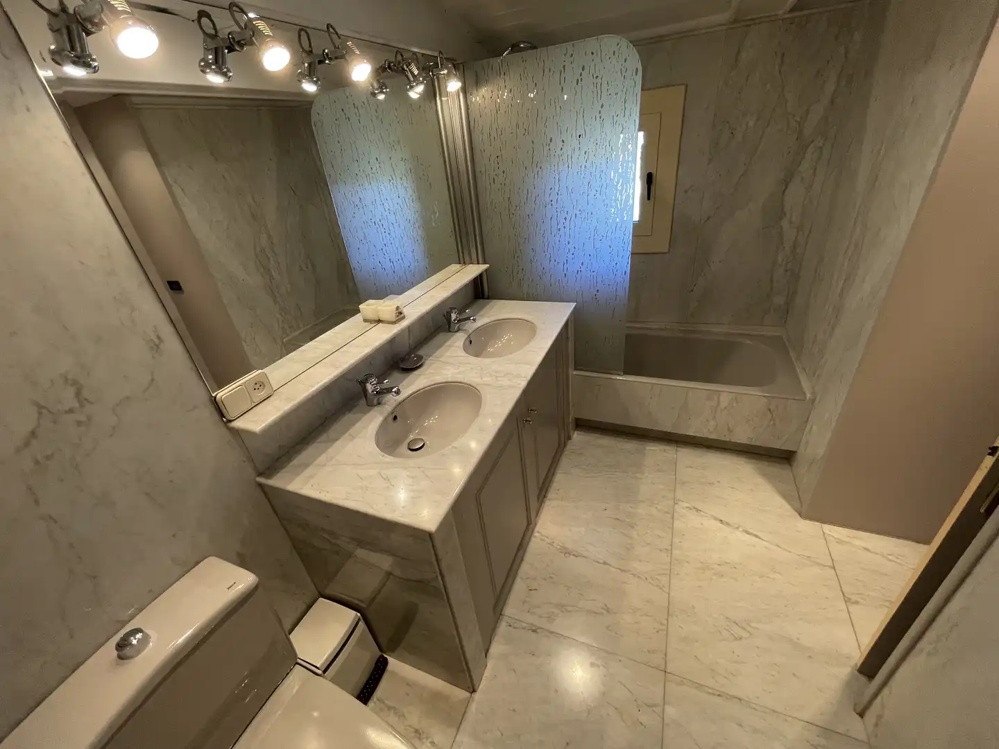 Casa rústica con terraza en venta en Sant Joan Les Fonts, imagen 22