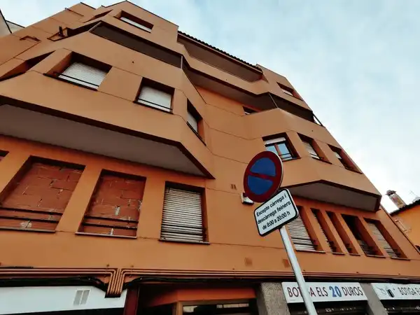 Local comercial en venda a C/ Bisbe Strauch, imagen 2