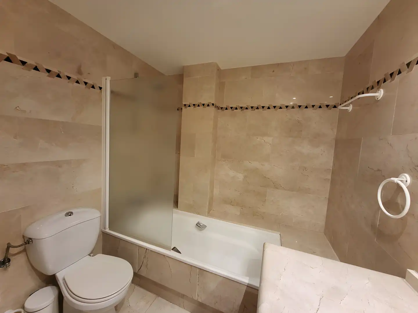 Apartament amb piscina en venda a Nueva Andalucía, imagen 19