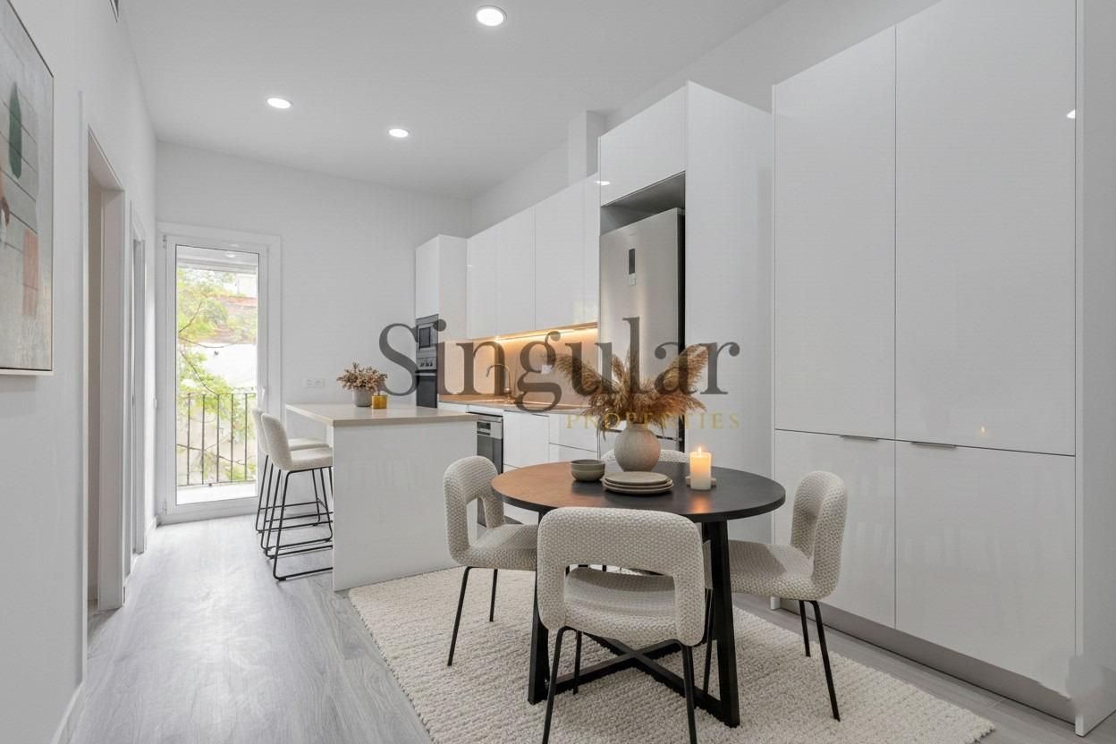 Cocina de Piso en venta en  Barcelona Capital con Trastero y Balcón