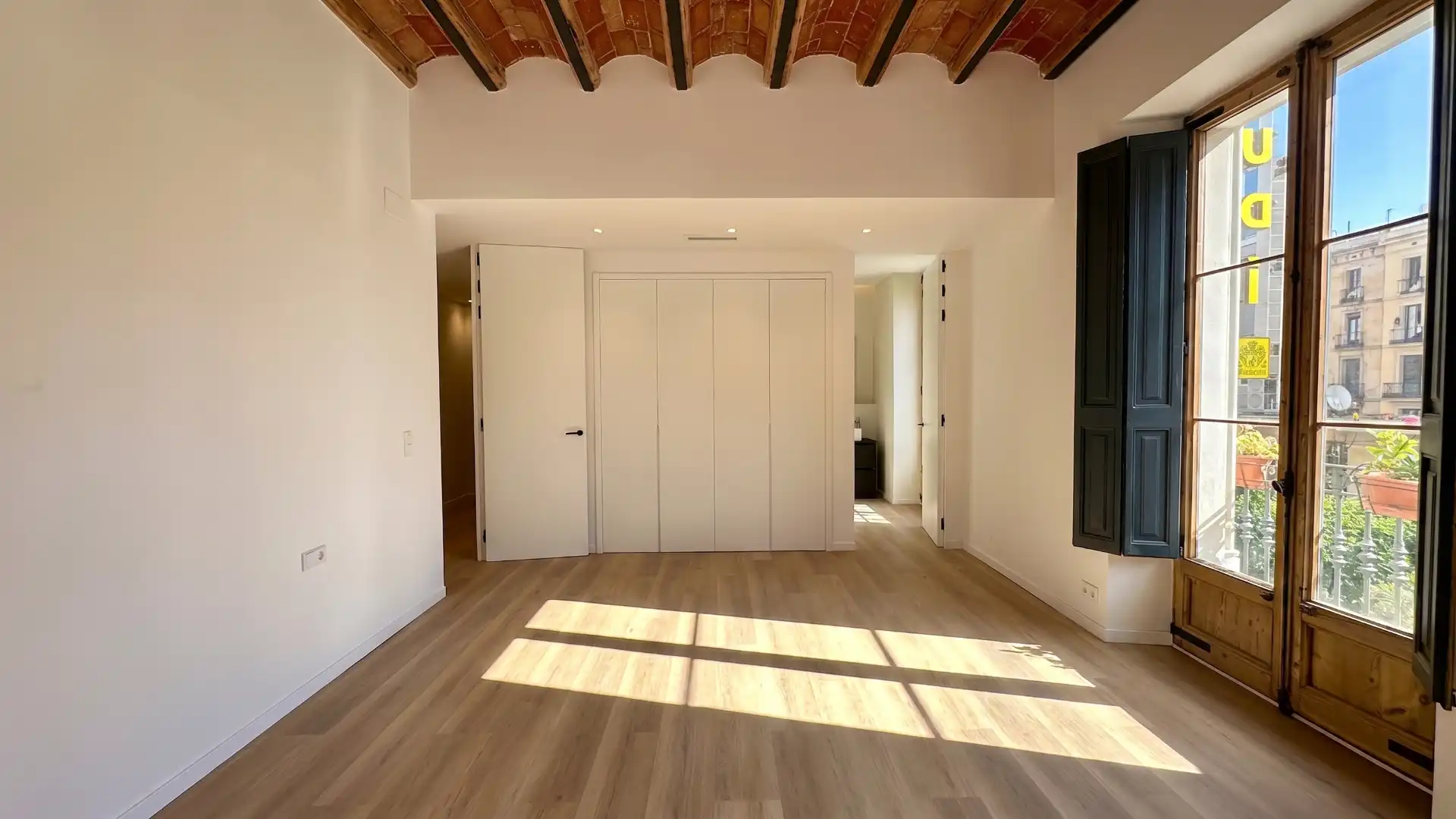 Appartamento con terrazza in vendita a Raval de Martí Folguera 51, imagen 16